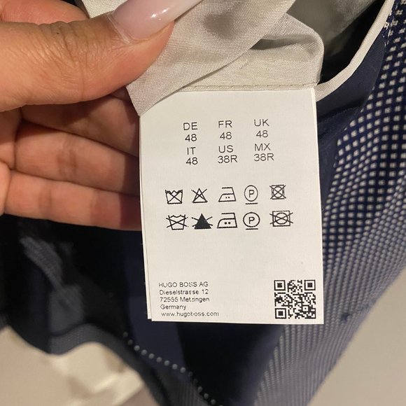Hugo Boss Blazer Navy 38R - Picture 2 of 4
